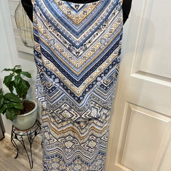 White House Black Market  MJ Print Dress - Picture 4 of 6